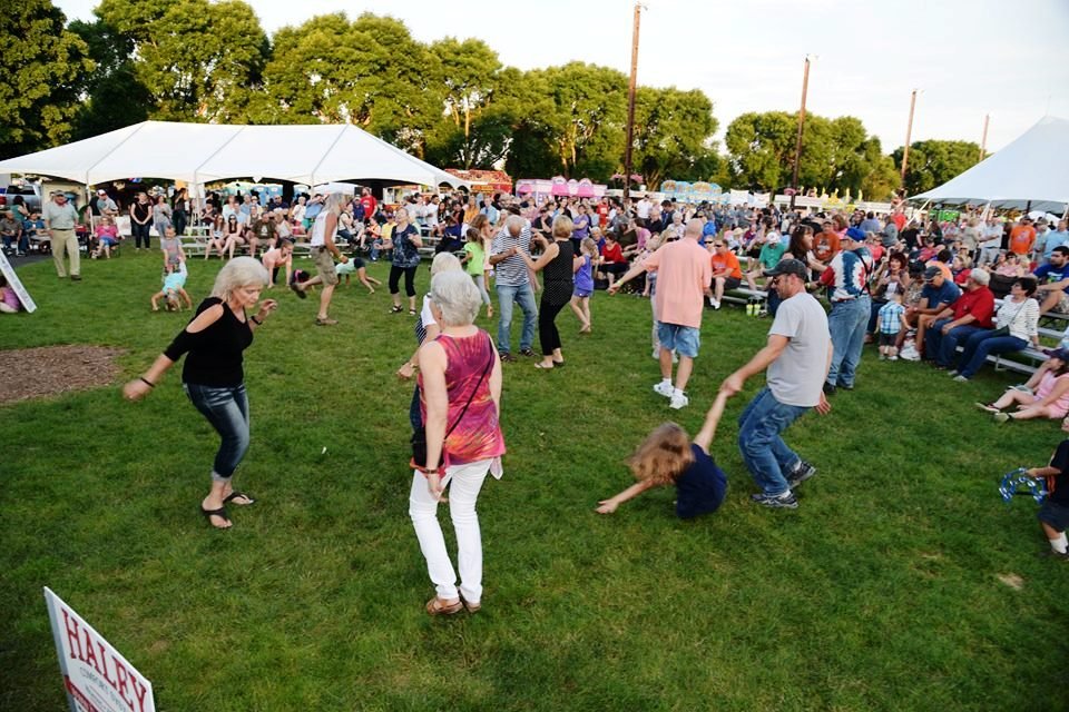 Dancing to the Tunes